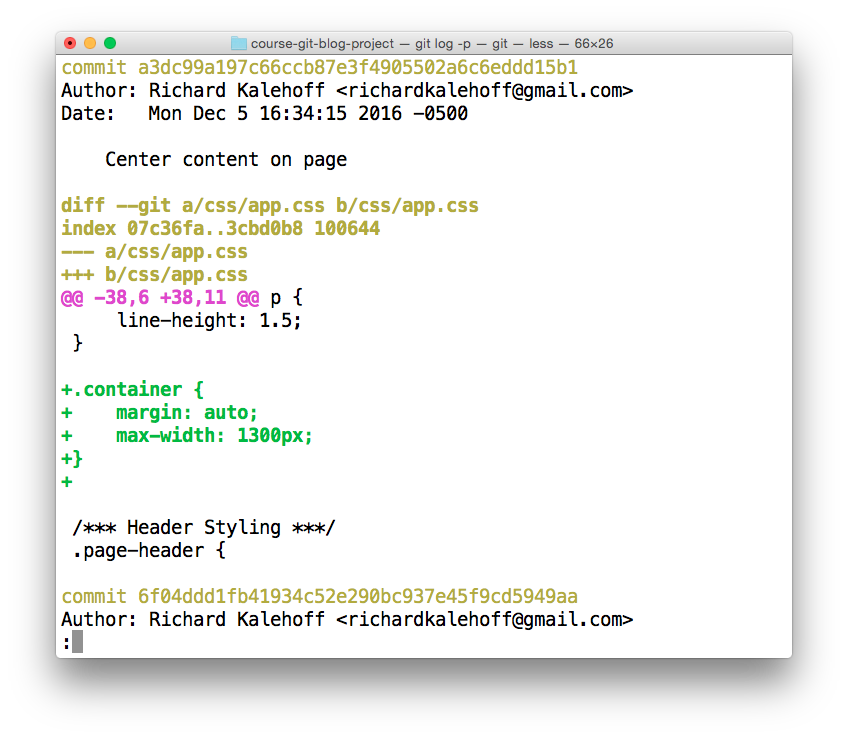_终端显示了 `git log -p` 命令的输出结果。注意，你的终端的颜色标记可能不同。_
