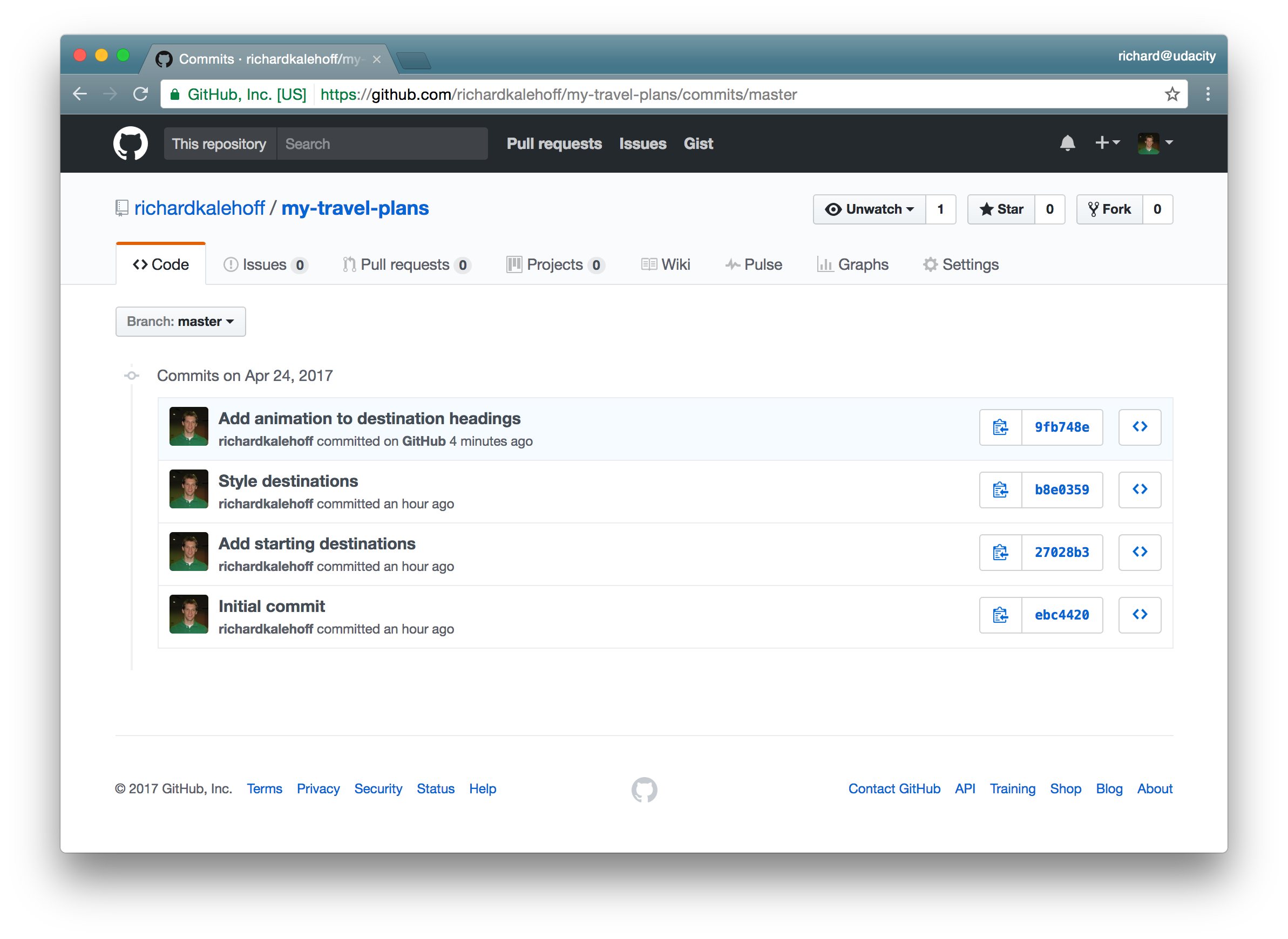 _GitHub 上的远程仓库中有四个 commit 。其中三个来自我们的本地仓库，一个是我们在 GitHub 上手动添加的。_